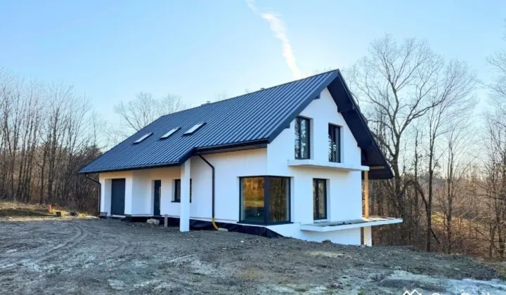 dom wolnostojący, 5 pokoi Sanoczek