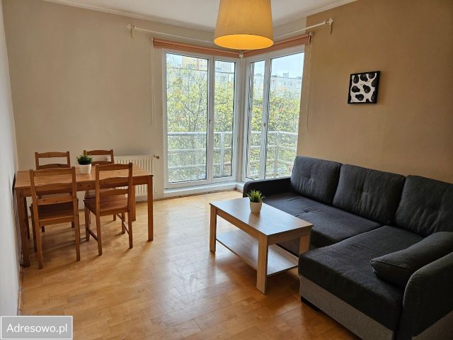 Mieszkanie 2-pokojowe Poznań Winogrady, ul. Słowiańska. Zdjęcie 1