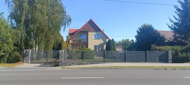 dom wolnostojący, 5 pokoi Świątkowice. Zdjęcie 1