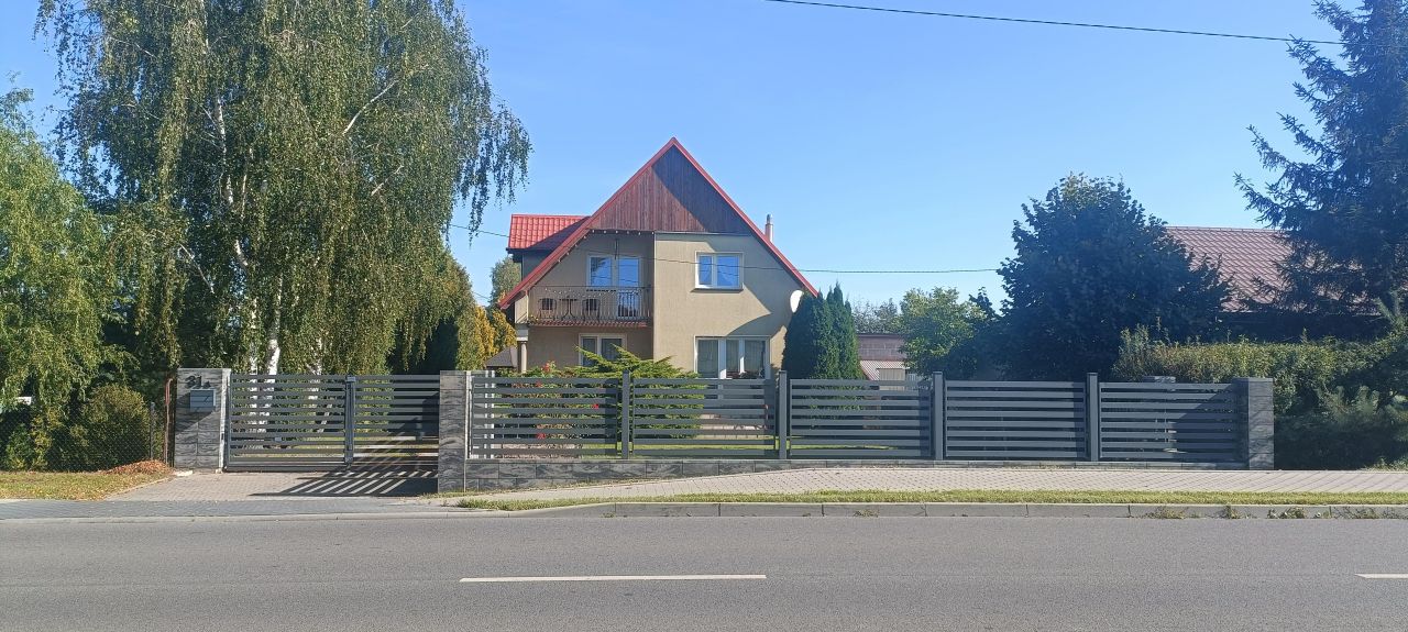 dom wolnostojący, 5 pokoi Świątkowice. Zdjęcie 1