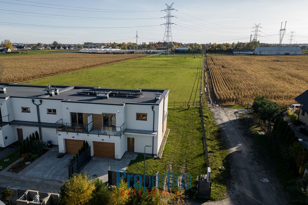 dom szeregowy, 4 pokoje Umiastów