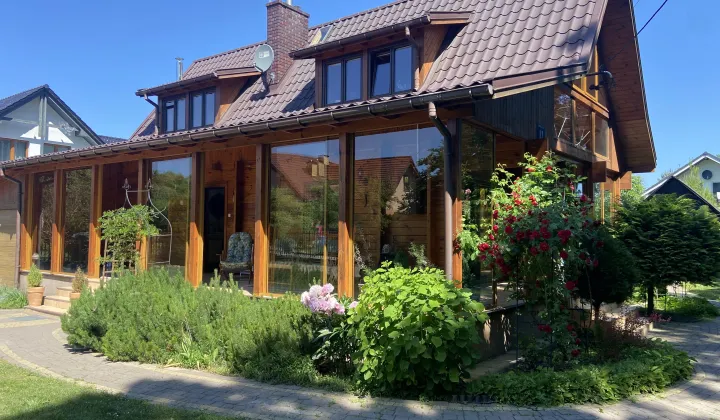 dom wolnostojący, 4 pokoje Młochów, ul. Źródlana