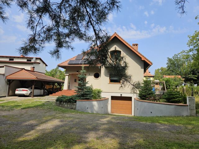 dom wolnostojący, 5 pokoi Tworóg. Zdjęcie 1