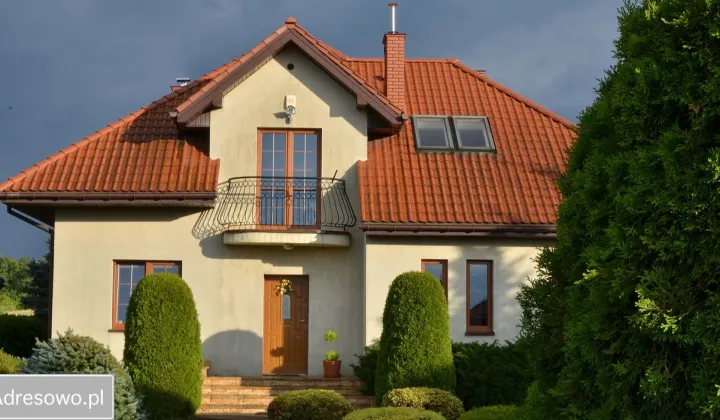 dom wolnostojący, 6 pokoi Pabianice