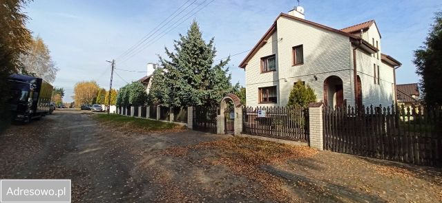 dom wolnostojący, 5 pokoi Łódź Nowosolna. Zdjęcie 1