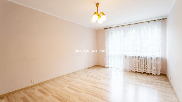 Mieszkanie 4-pokojowe Kraków Czyżyny, os. Dywizjonu 303. Zdjęcie 7