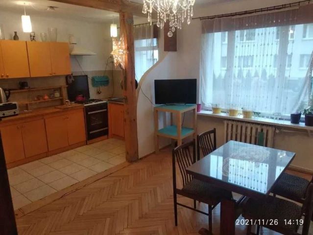 Mieszkanie 3-pokojowe Łódź Górna. Zdjęcie 1