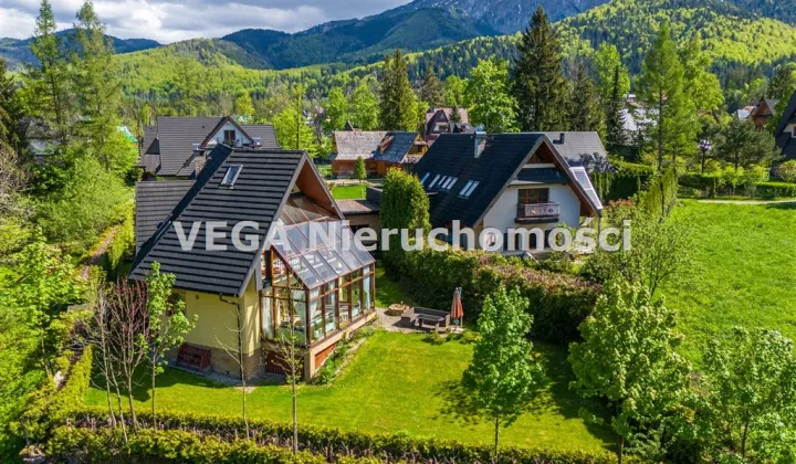 dom wolnostojący, 7 pokoi Zakopane Krzeptówka
