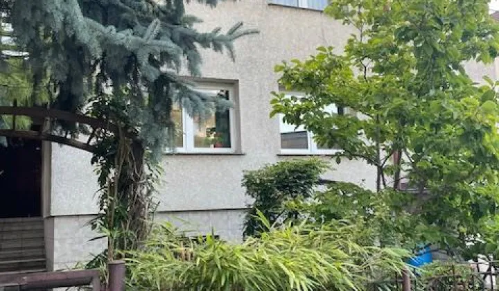 dom wolnostojący, 6 pokoi Zielona Góra Centrum, ul. Łabędzia