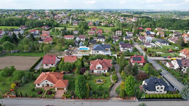 dom wolnostojący, 7 pokoi Koszyce Małe, ul. Nowa. Zdjęcie 32