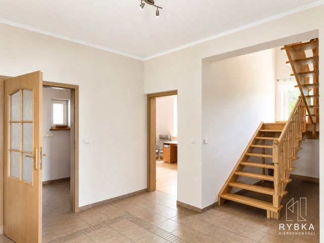 dom wolnostojący, 8 pokoi Starkowiec Piątkowski. Zdjęcie 14