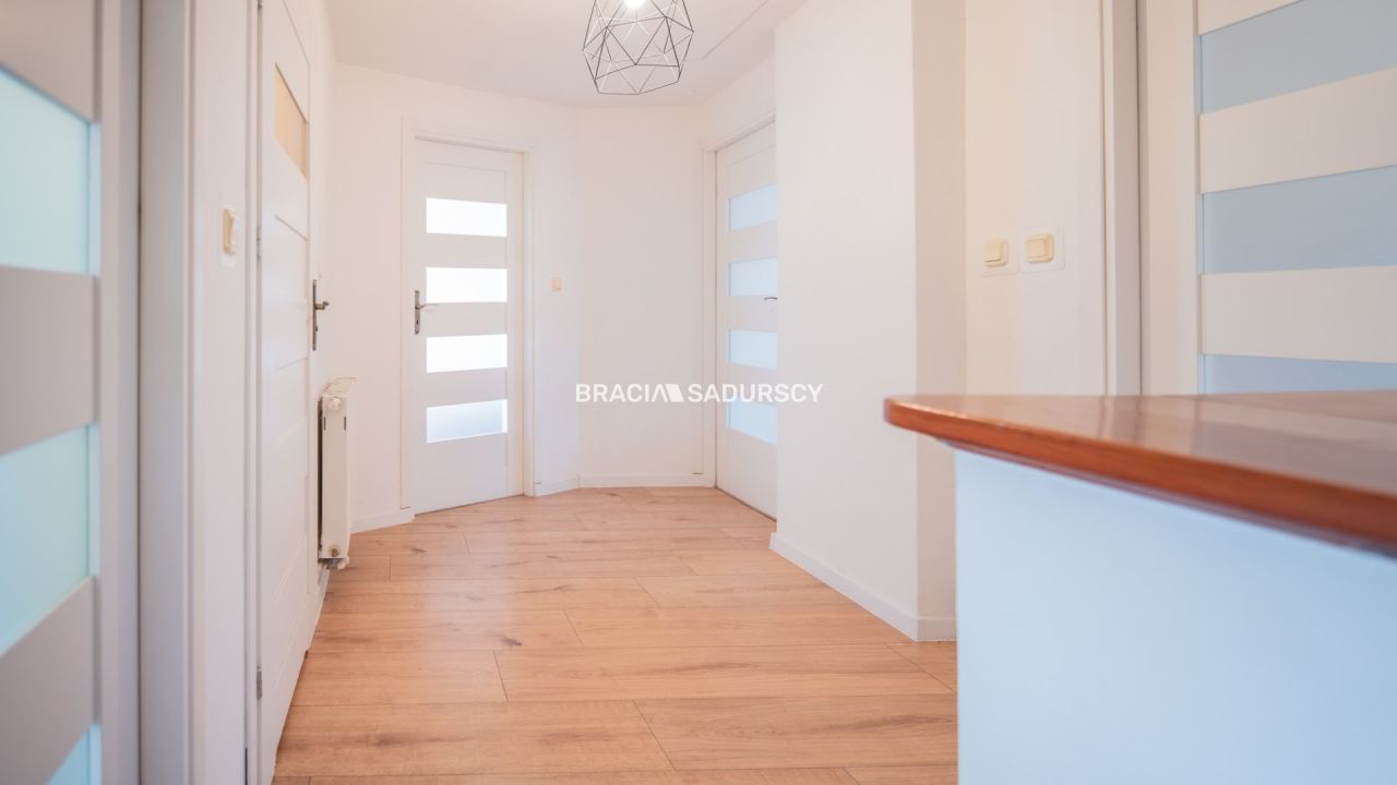 dom wolnostojący, 6 pokoi Gnatowice. Zdjęcie 16