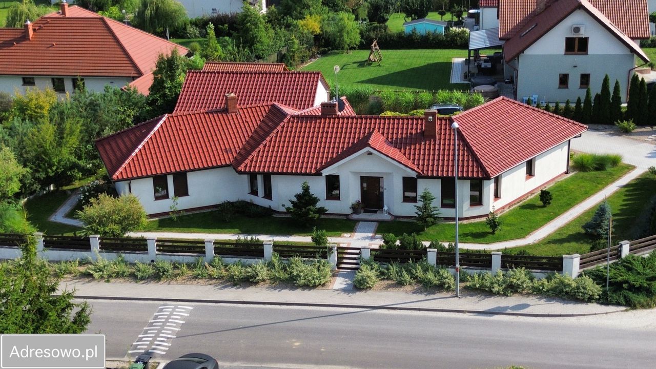 dom wolnostojący, 5 pokoi Pisarzowice, ul. Szkolna. Zdjęcie 18