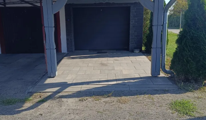 Garaż/miejsce parkingowe Rożnów