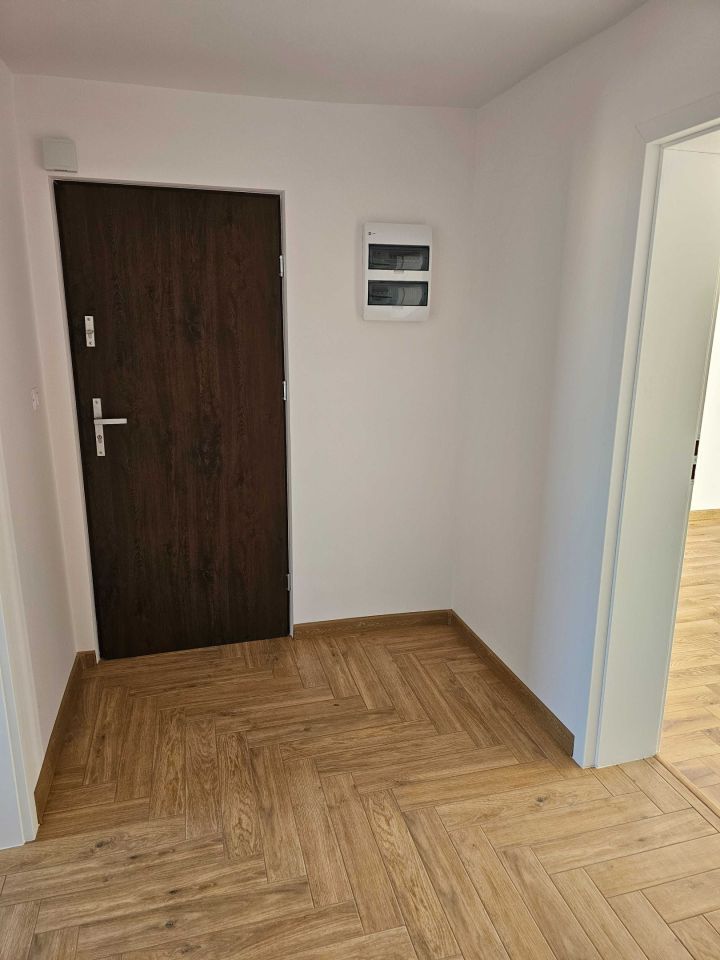 Mieszkanie 4-pokojowe Proszowice. Zdjęcie 4