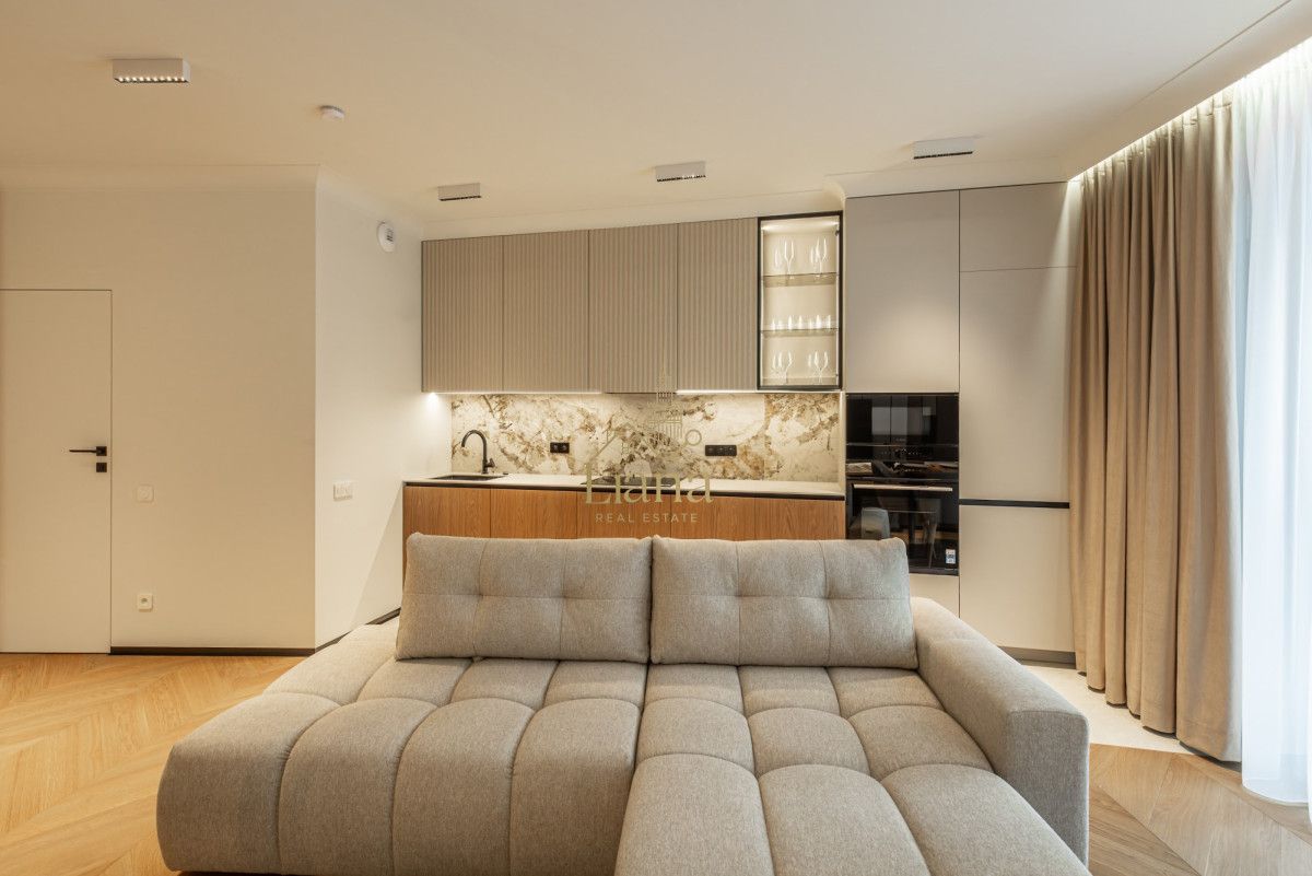 Mieszkanie 3-pokojowe Warszawa Śródmieście, ul. Prosta. Zdjęcie 3