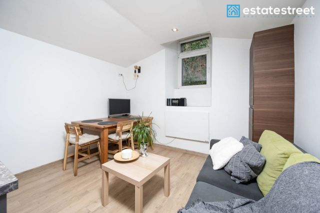 Mieszkanie 2-pokojowe Kraków Stare Miasto, ul. Topolowa. Zdjęcie 3