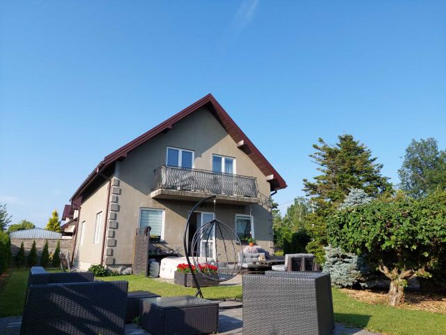 dom wolnostojący, 5 pokoi Ołtarzew. Zdjęcie 1