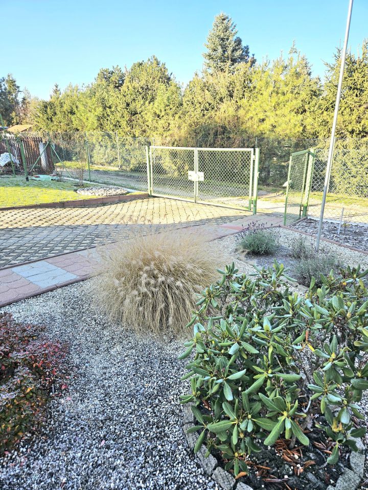 dom wolnostojący, 2 pokoje Dominice, ul. Porzeczkowa. Zdjęcie 24