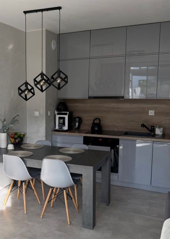 Mieszkanie 3-pokojowe Piaseczno Julianów. Zdjęcie 1