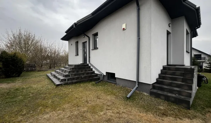 dom wolnostojący, 4 pokoje Biała Podlaska, ul. Żurawia