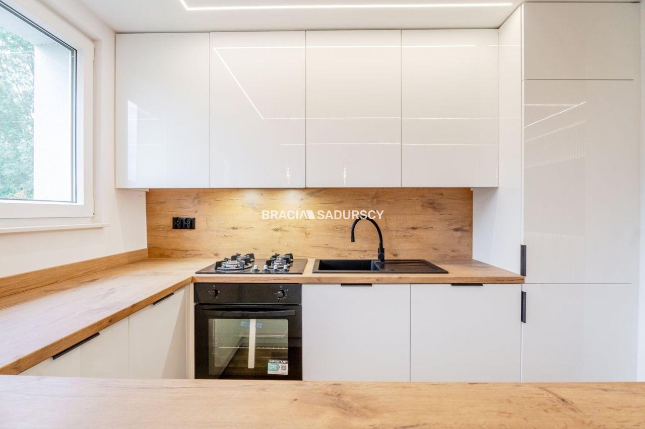 Mieszkanie 3-pokojowe Karniowice, ul. Osiedlowa. Zdjęcie 2