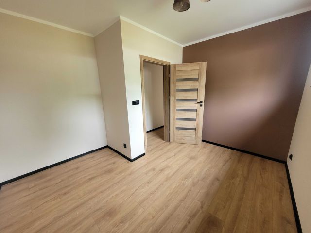 Mieszkanie 3-pokojowe Świętochłowice, ul. Bolesława Chrobrego. Zdjęcie 1