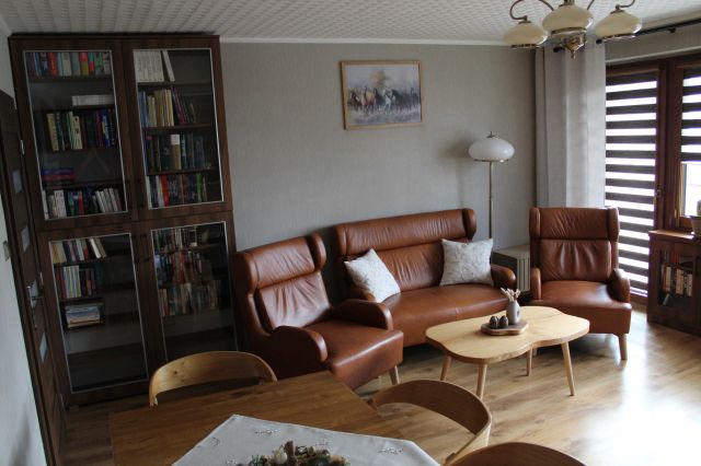 Mieszkanie 3-pokojowe Prudnik, ul. ks. Skowrońskiego. Zdjęcie 1