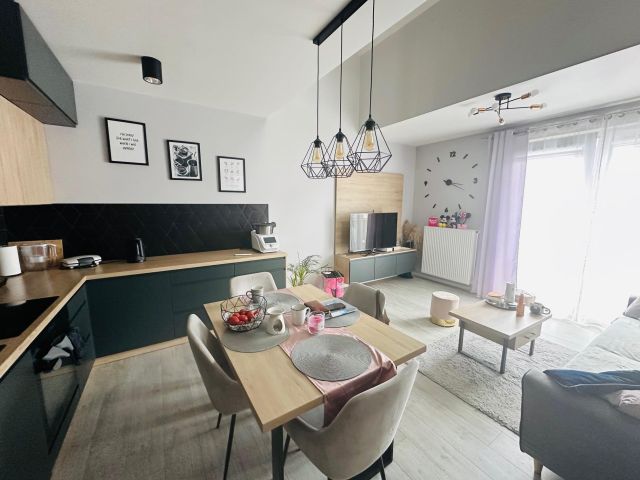 Mieszkanie 4-pokojowe Wrocław Maślice, ul. Bogatyńska. Zdjęcie 1