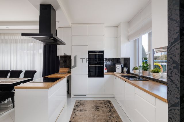 dom szeregowy, 5 pokoi Marki, ul. Karola Szymanowskiego. Zdjęcie 3