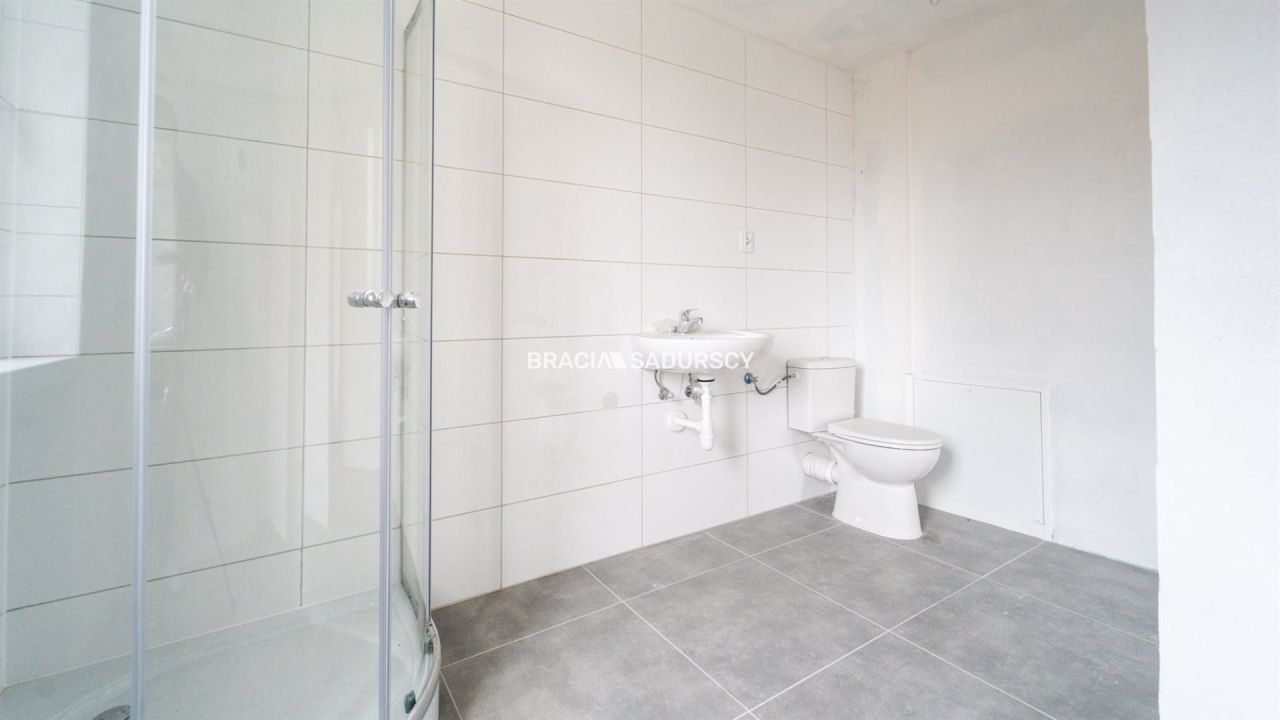 dom wolnostojący, 10 pokoi Skawina, ul. Żwirowa. Zdjęcie 24