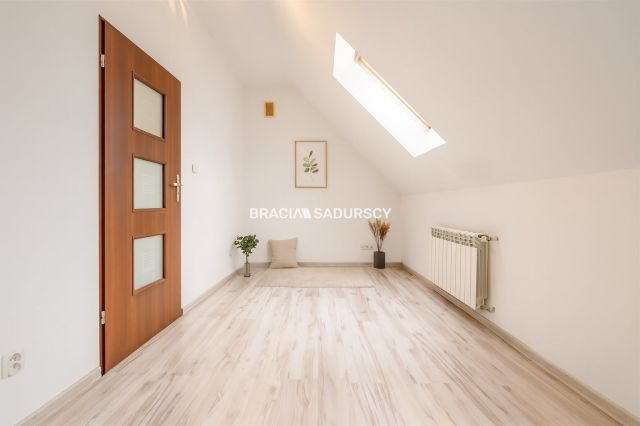 dom wolnostojący, 5 pokoi Węgrzce Wielkie. Zdjęcie 15