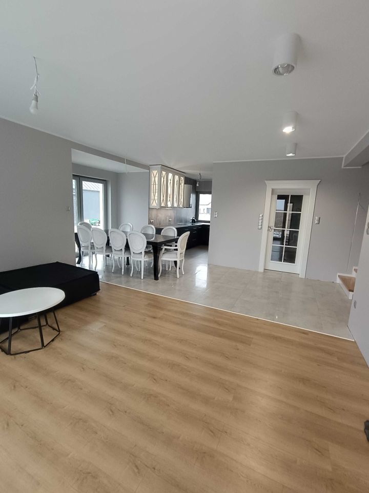 dom wolnostojący Skalmierzyce. Zdjęcie 6