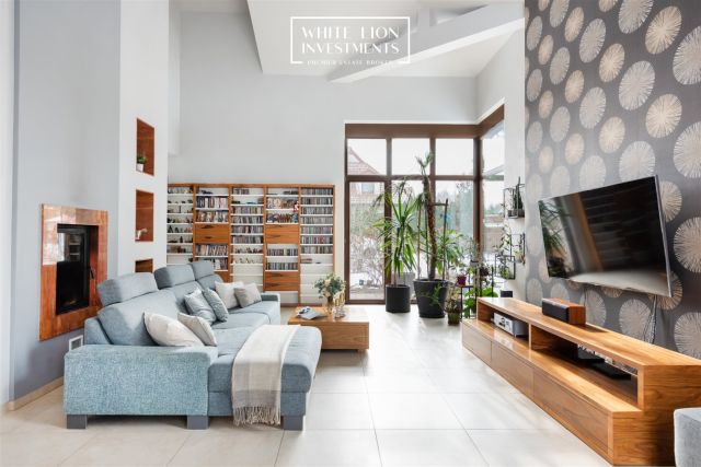 dom wolnostojący, 7 pokoi Komorów, ul. Północna. Zdjęcie 2