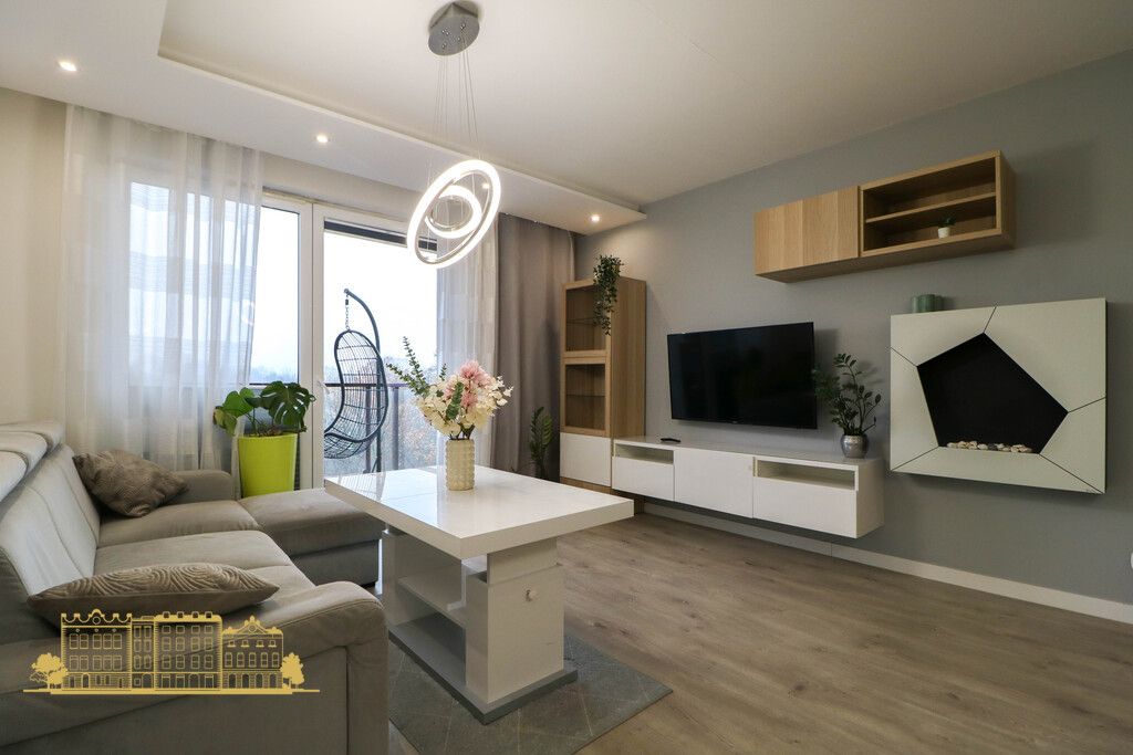 Mieszkanie 3-pokojowe Kraków Wzgórza Krzesławickie, os. Na Stoku. Zdjęcie 1