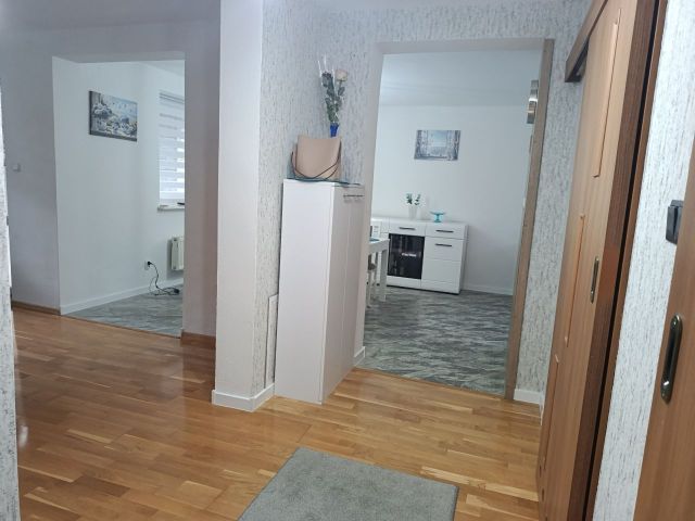 dom wolnostojący, 6 pokoi Turka. Zdjęcie 8