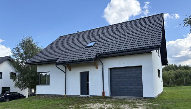 dom wolnostojący, 6 pokoi Cewice, ul. Żurawia. Zdjęcie 1