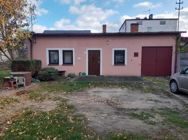 dom wolnostojący, 1 pokój Łowicz, ul. Jana Pawła II. Zdjęcie 1