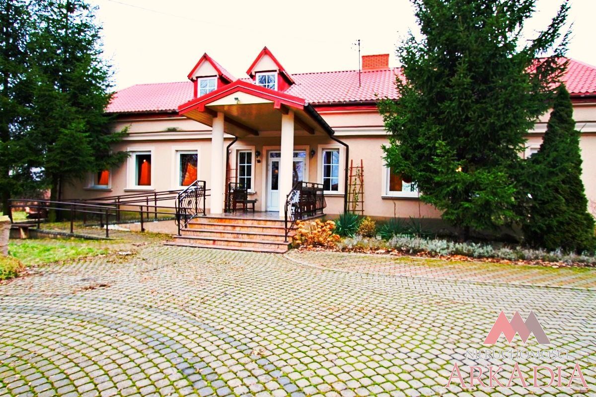 dworek, 4 pokoje Wola Adamowa