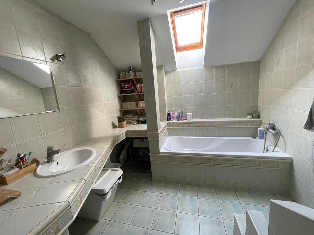 dom wolnostojący, 5 pokoi Kozubszczyzna Motycz. Zdjęcie 2