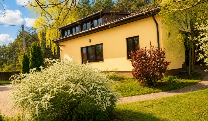 dom wolnostojący, 5 pokoi Nieporęt, ul. Rumiankowa