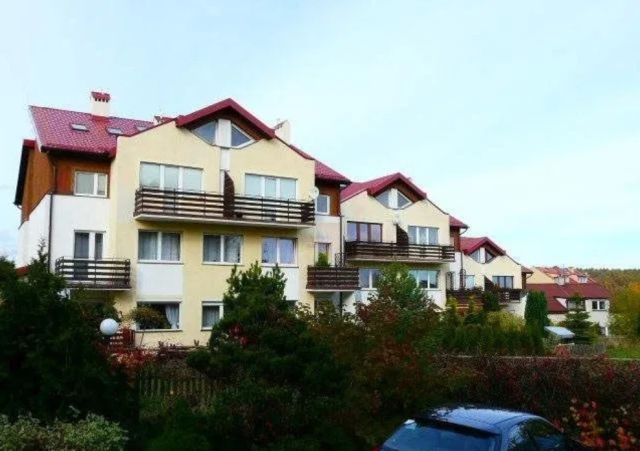 Mieszkanie 3-pokojowe Gdynia Dąbrowa, ul. Poziomkowa. Zdjęcie 1