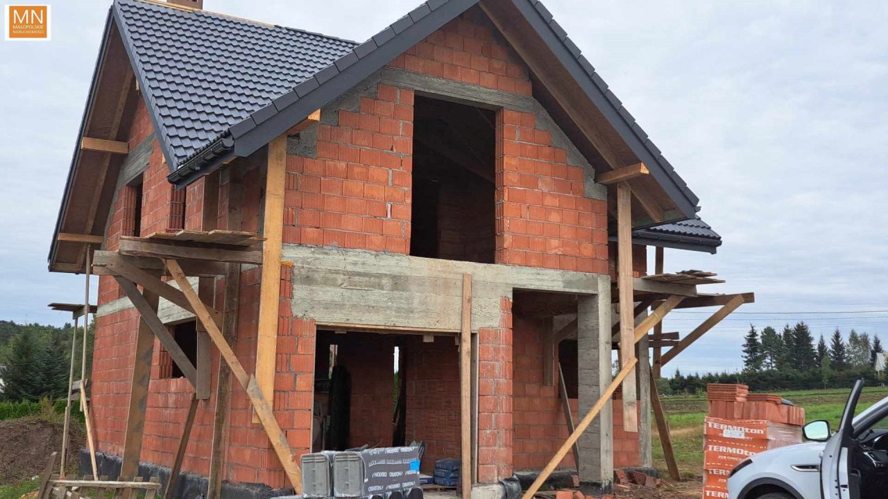 dom wolnostojący, 4 pokoje Łuczyce. Zdjęcie 1