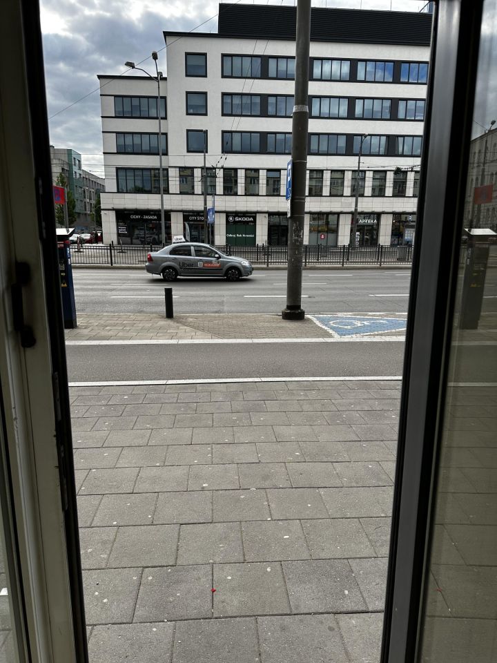 Lokal Szczecin Centrum, al. Niepodległości. Zdjęcie 2