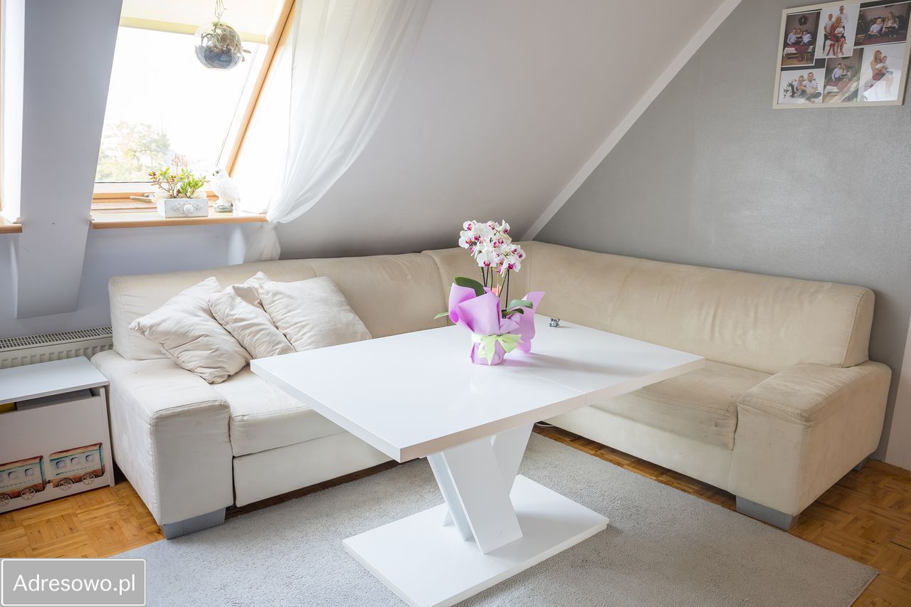 Mieszkanie 3-pokojowe Skarbimierz-Osiedle, ul. Akacjowa