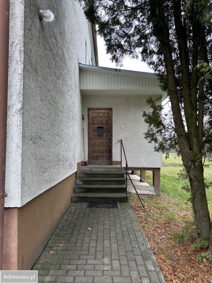 dom wolnostojący, 8 pokoi Brzeziny. Zdjęcie 6