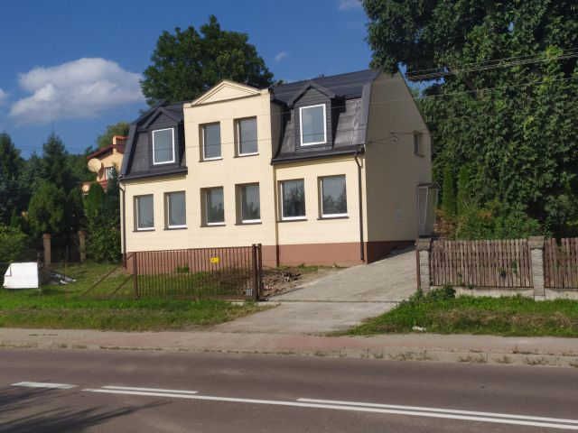 dom wolnostojący, 4 pokoje Kuńkowce. Zdjęcie 1