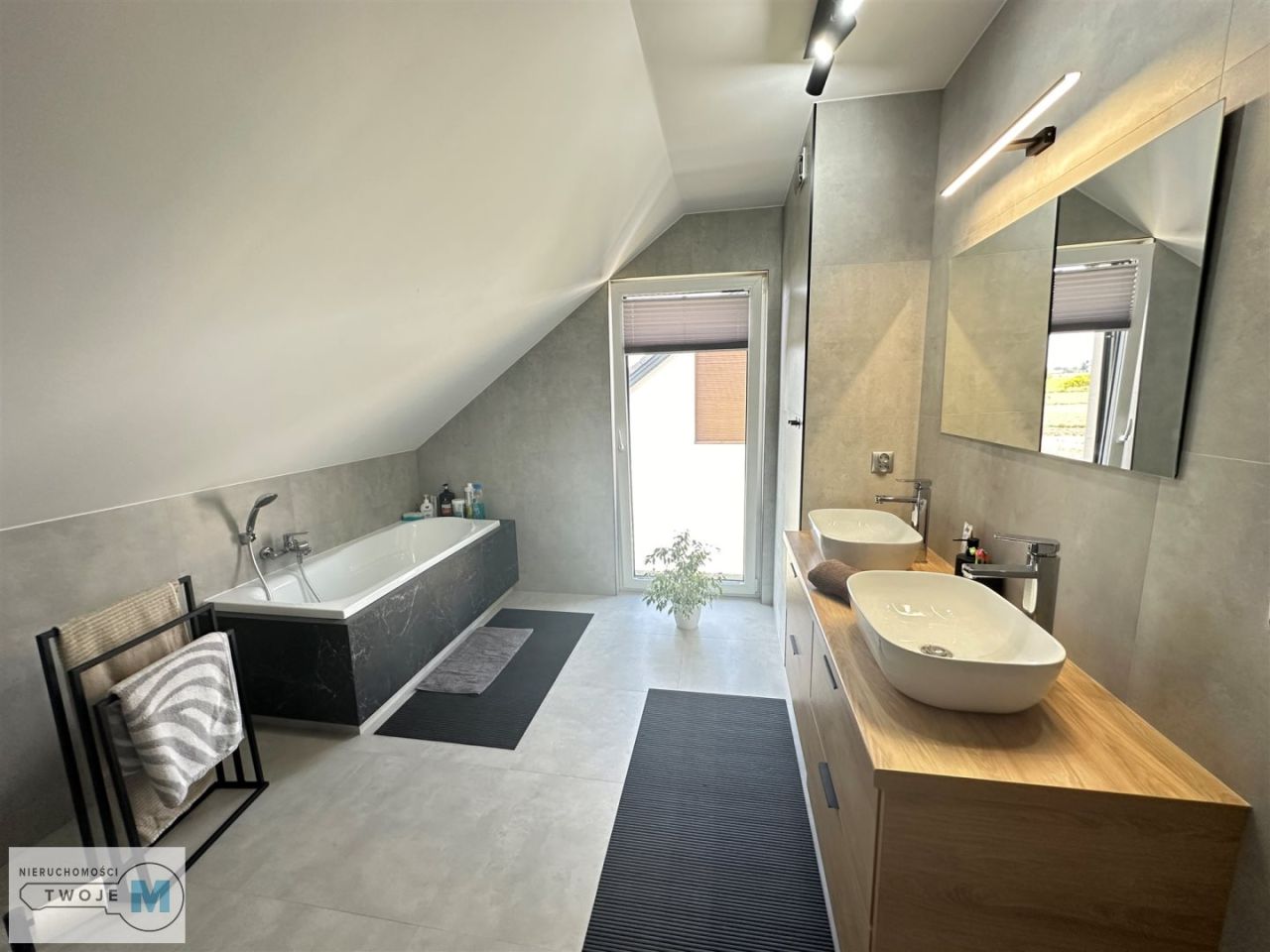 dom wolnostojący, 5 pokoi Brynica. Zdjęcie 7