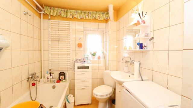 dom wolnostojący, 5 pokoi Bratucice. Zdjęcie 14