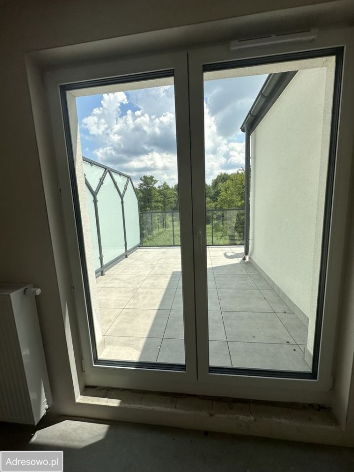 Mieszkanie 4-pokojowe Kostomłoty Pierwsze. Zdjęcie 3